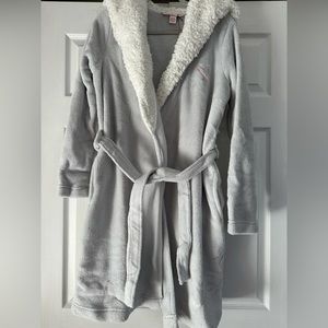 NWT Victoria's Secret Cozy Hooded Sherpa Robe size XS/S